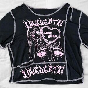 ROMWE Black Pink Graphic Asymmetrical Crop Top